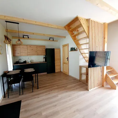 Sierplejs Hill - Przy Szlaku W Gorach Sowich Sierpnica