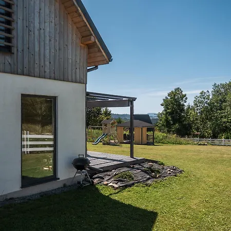Sierplejs Hill - Przy Szlaku W Gorach Sowich 木屋